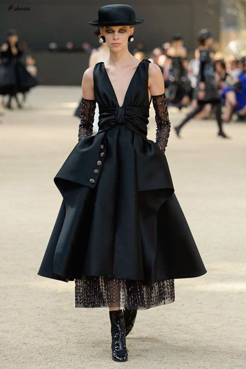 Paris Couture Fashion Week: Chanel Autumn/Winter 2017 Couture Collection