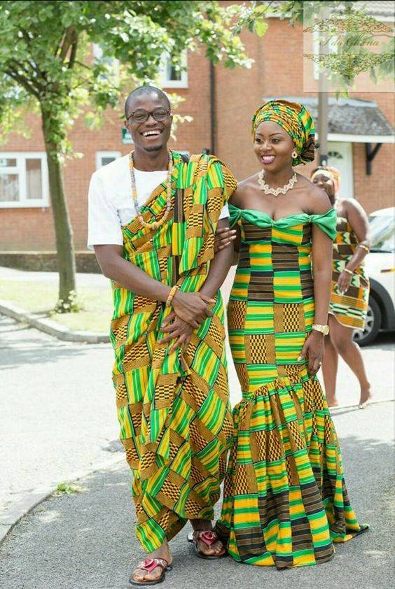 CATCH THE TWINNING FEVER WITH THESE COUPLE AFRICAN LOOKS
