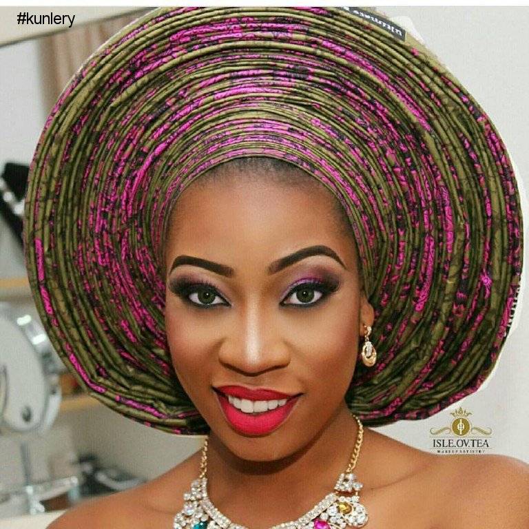 YOU’LL FIND THE LATEST AND TRENDIEST GELE STYLES IN THIS LOOK-BOOK