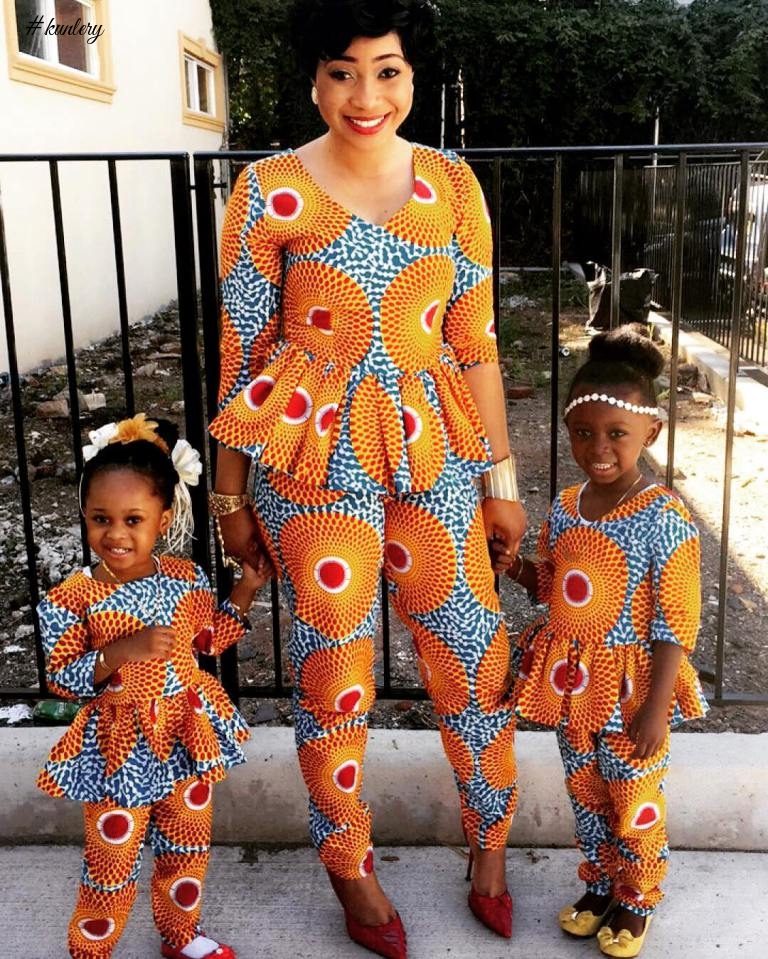 CUTE FAMILY MATCHING OUTFITS PHOTOS