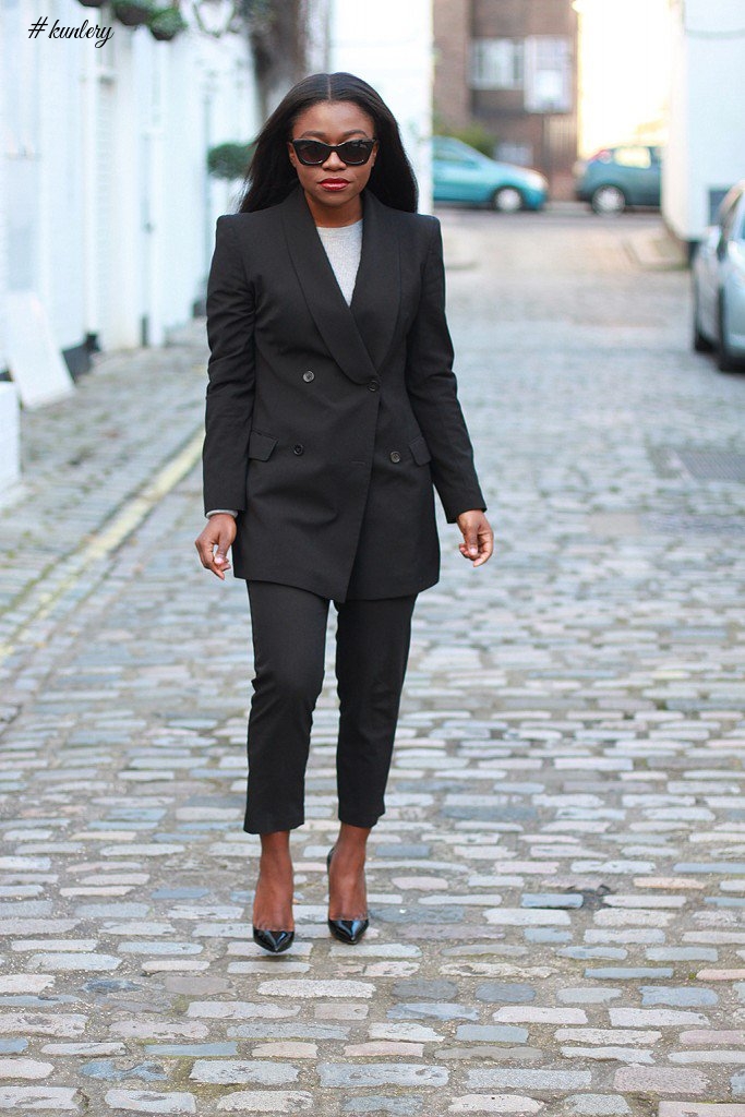 CORPORATE OUTFITS FOR THE MODERN WOMAN