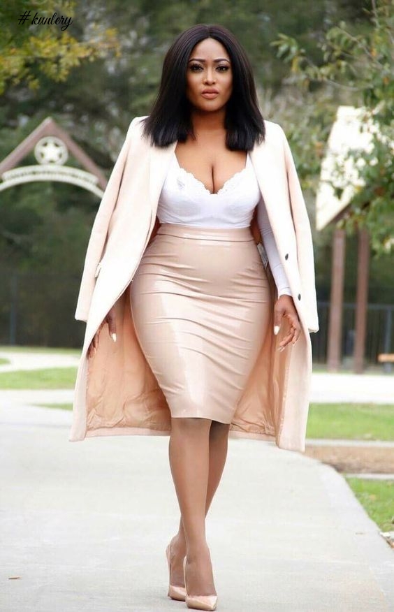 TRENDY WORK OUTFIT IDEAS FOR CURVY WOMEN