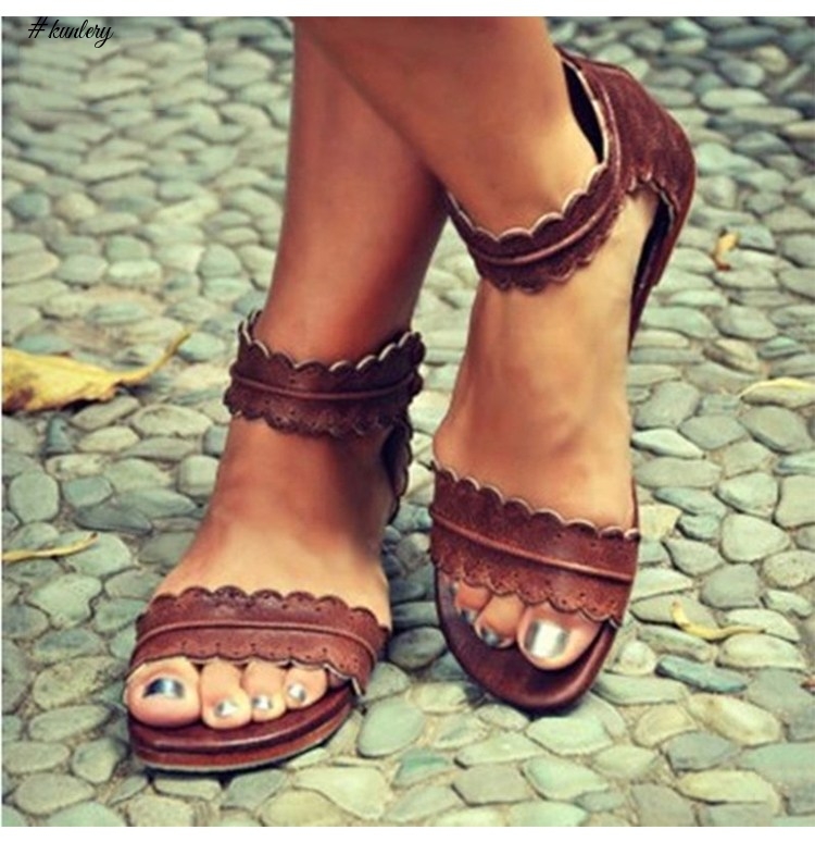 12 ON-TREND FLAT SANDALS. YES ITS ALL ABOUT THE BEAUTIFUL SANDALS