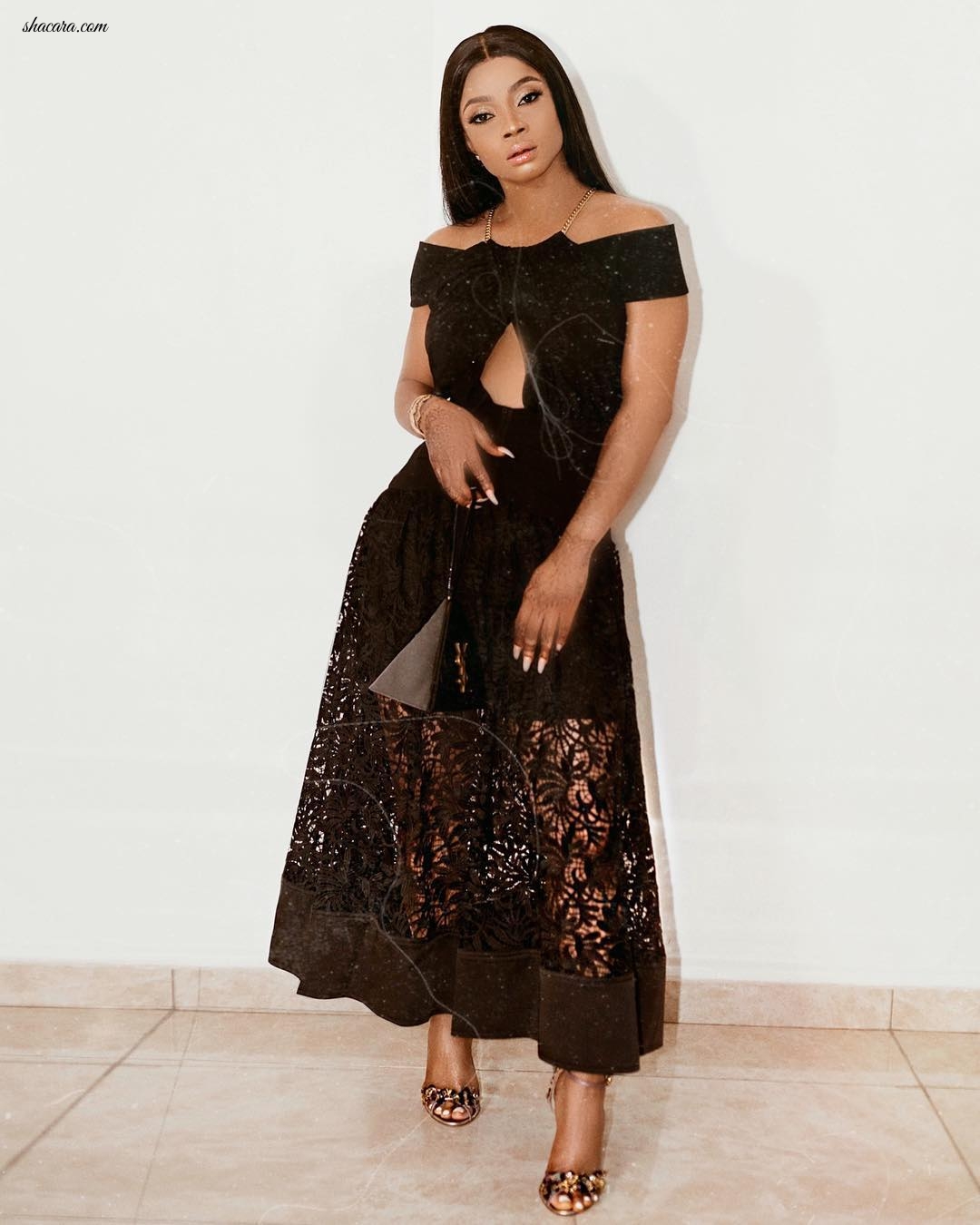 Toke Makinwa Just Updated Instagram With The Chicest Self Portrait Ensemble