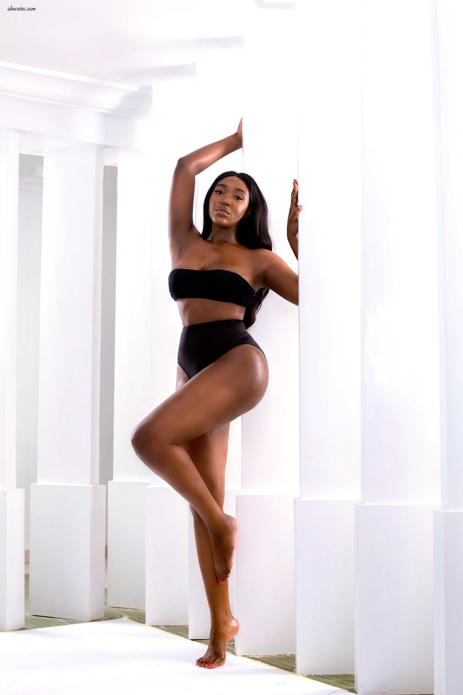 Drp-Dead Sexy! Idia Aisien Is Serving Toned Body In Steamy New Photos
