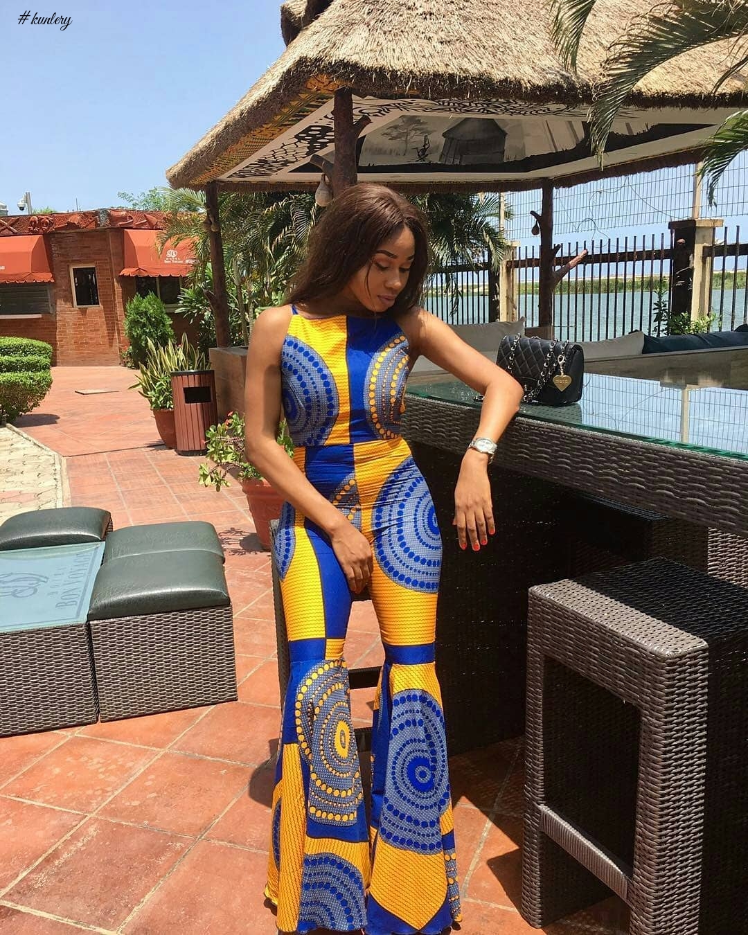 CONTEMPORARY ANKARA STYLES ON FOR THE FASHIONABLE DIVAS