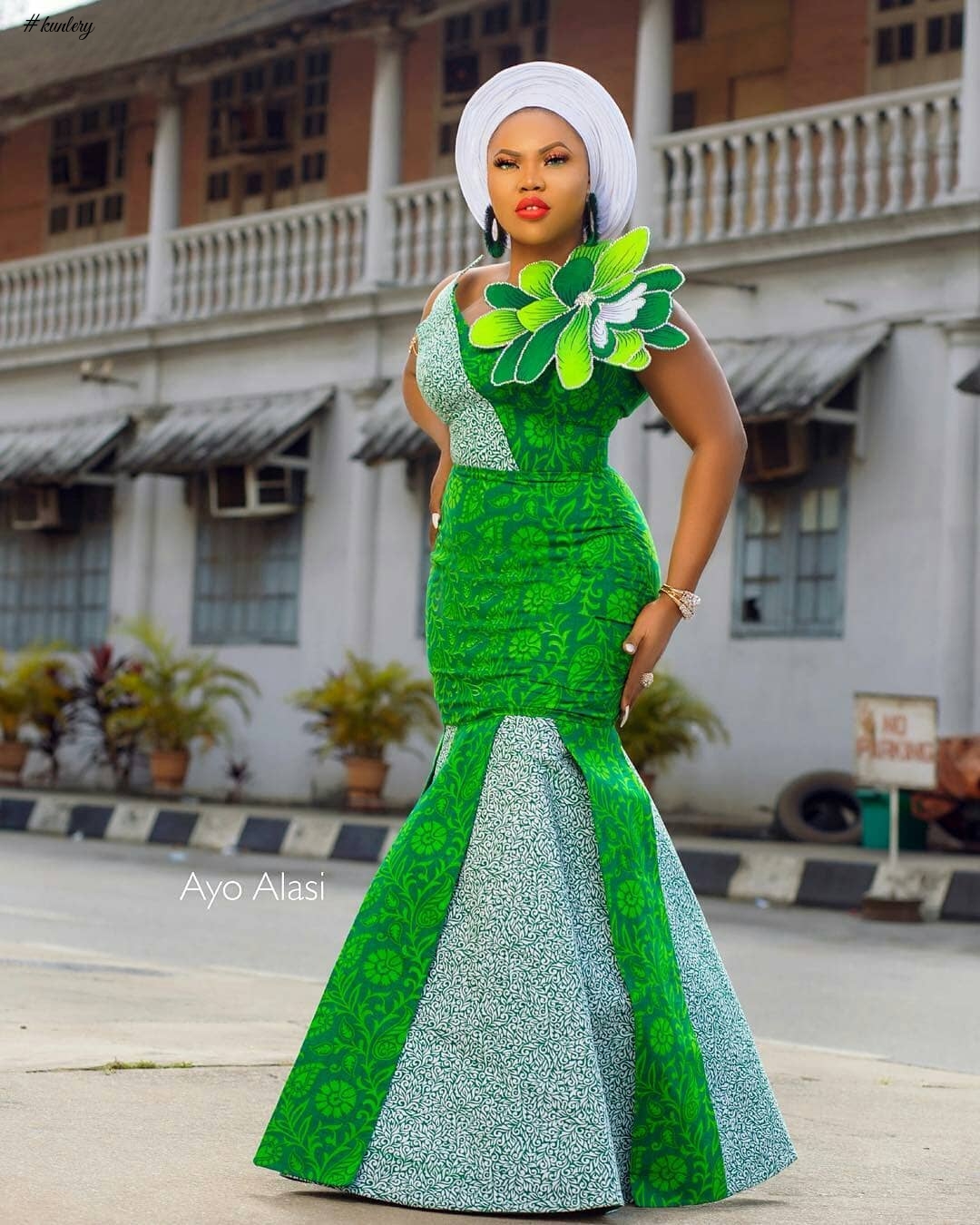 THESE ANKARA STYLES ARE THE MOST FASHIONABLE ONCE YOU WILL SEE THIS WEEK