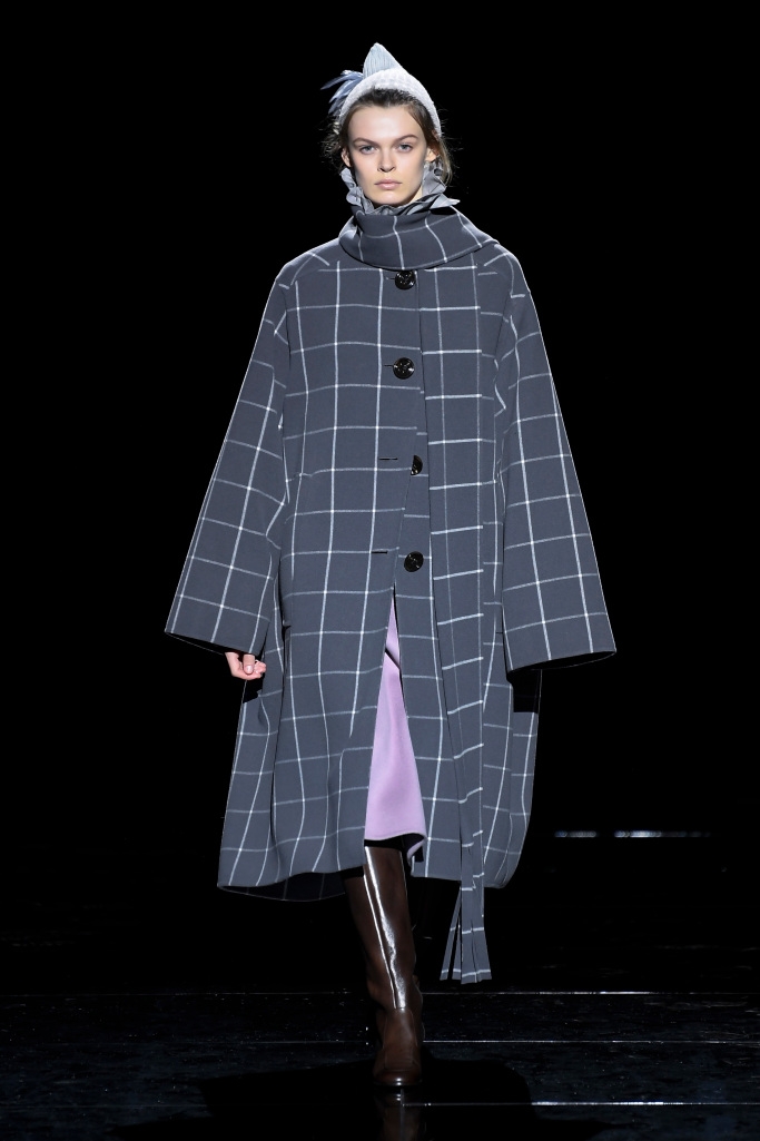 Marc Jacobs Closes Out #NYFW2019 With A Dramatic Fall/Winter 19 Collection