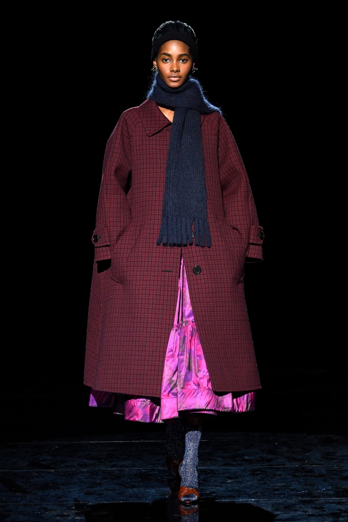 Marc Jacobs Closes Out #NYFW2019 With A Dramatic Fall/Winter 19 Collection