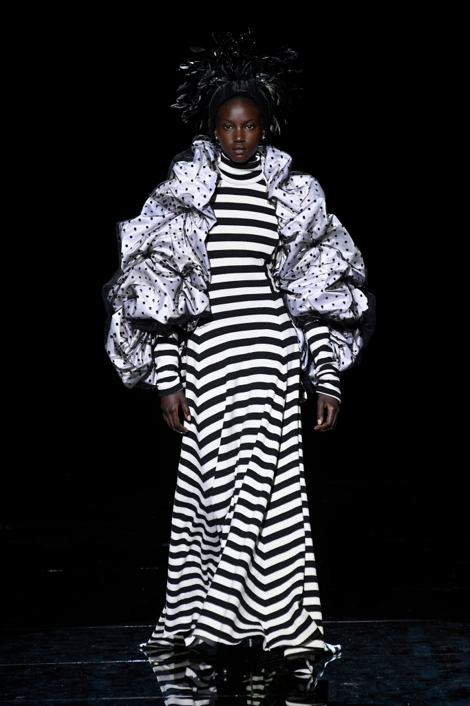 Marc Jacobs Closes Out #NYFW2019 With A Dramatic Fall/Winter 19 Collection