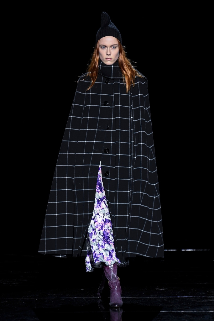 Marc Jacobs Closes Out #NYFW2019 With A Dramatic Fall/Winter 19 Collection